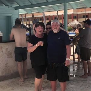 Meet your Posher, Roxanna